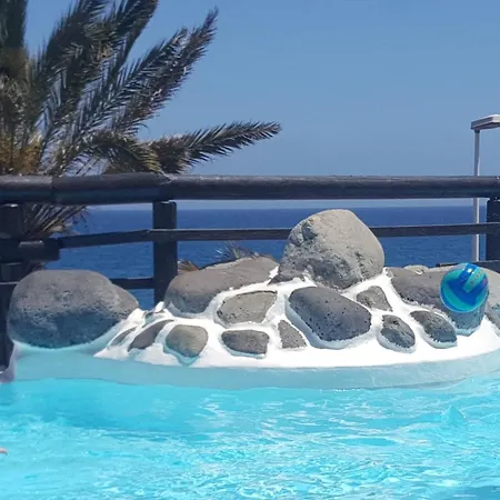 Lägenhet Altamar Beachfront *